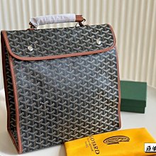 新款上架狗牙包戈雅 雙肩包男女皆可的款式大容量 日常出行任何搭配都可輕松駕馭L尺寸：27 32明星大牌同款包包 歷史價格詳細信息