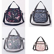 ♥ 小花日韓雜貨 ♥ --Lesportsac 4225 Book Pouch 書本手拿包新款BLACK BEAR 歷史價格詳細信息
