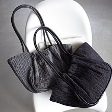 【日系托特包】2022早秋女版新款帆布包 簡約百搭手提斜挎休閒包 多層大容量手拎包外出逛街上課通勤包--麥包包 歷史價格詳細信息