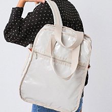 ♥ 小花日韓雜貨 -- lesportsac 2339 中款肩背包手提包-寶可夢皮卡丘 歷史價格詳細信息