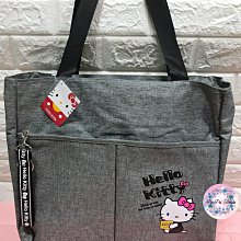 正版Hello Kitty旅行化妝包 附兩個彩妝小盒 黑色 寬約20.5cm 高約13.5cm 厚度約5.5cm 全新品 歷史價格詳細信息
