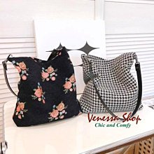 小V特賣館~ 日本 新款 時尚通勤 防水牛津布托特包 大容量手提包 單肩包 書包 大方包 2色 (Y1697) 歷史價格詳細信息