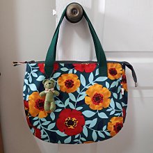 ????草莓菓子????Hand made 毛料格子水桶包~預購中 歷史價格詳細信息