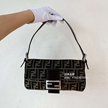 二手芬迪FENDI 駝色經典 老式滿花牛皮 內裡滿花防水布 腋下包 半月包（現貨實拍）不議價 歷史價格詳細信息