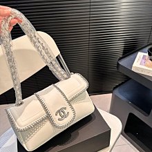 【一品香包】帕克包牛皮浮雕款 單肩斜挎都可以 Coach 鏈條方包⚡最新復古潮流原廠精雕山茶花鎖扣 歷史價格詳細信息