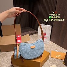 Leann代購~斜挎包女包2024新款牛仔枕頭包手提包時尚單肩高顏值個性法式外出背包 18*11 配包裝盒 歷史價格詳細信息