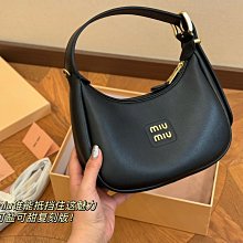 『瑤瑤代購』Lululemon半月包 最新款 頂級貨 原單大牌 時尚百搭運動風小包復古休閒單肩斜挎包47HJ589 歷史價格詳細信息