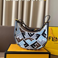 【一品香包】*新款Celin*雙肩包 凱旋門老花雙肩包後背包單肩包 煥發出全新的動人魅力 歷史價格詳細信息