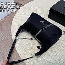 代購  Prada 普拉達 黑色褶皺全皮woc鏈條包 單肩斜挎包 歷史價格詳細信息