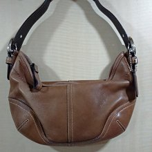 COACH小雞黃防刮全皮字牌摺口釦式雙摺中夾 歷史價格詳細信息