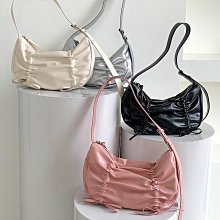 高級感PU軟皮質斜背包 休閒時尚簡約素色斜背包 潮流復古斜背包休閒媽媽包-潮流前線 歷史價格詳細信息