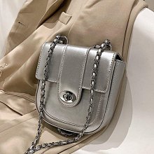 出時尚波點女士連身泳衣修身顯瘦大尺碼遊泳衣成人裙式溫泉泳裝 歷史價格詳細信息