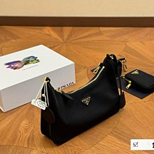 Leann代購~PRA 2024秋冬新款復古磨砂鹿皮絨鎖扣皮帶扣單肩手提包腋下包包女包潮流 大容量 歷史價格詳細信息