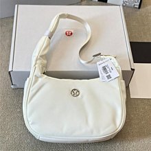 『瑤瑤代購』Lululemon半月包 最新款 頂級貨 原單大牌 時尚百搭運動風小包復古休閒單肩斜挎包47HJ589 歷史價格詳細信息