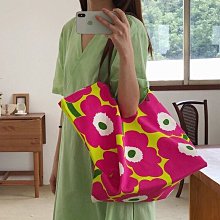 ＳｅｙｅＳ  雜誌街頭個性韓系刺繡x球球天鵝絨波特包 歷史價格詳細信息