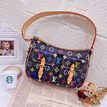 二手旗艦 FERRAGAMO 粉桃色 經典復古包款 金屬包包 包包吊飾 鑰匙圈 掛飾(公益店)26569 歷史價格詳細信息