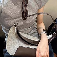 自帶高級感 再加一整天的舒適感 韓國皮革風 簡約 素面 寬版 皮革髮箍 髮窟 頭箍 髮飾 髮帶（ZFG6~13） 歷史價格詳細信息