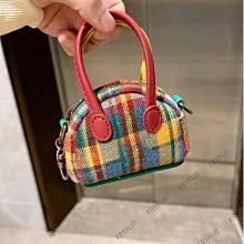 女生包包 女包 2024新款單肩斜挎包 愛心透明休閒小方包 流行時尚相機包 斜背包 肩背包 歷史價格詳細信息