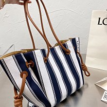 ❤小鹿優選代購❤實物實拍！經典提花大包手袋 單肩斜挎手提包 43.32.5 歷史價格詳細信息