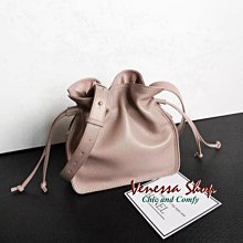 小V特賣館~ 歐單 新款 時尚真皮斜背包 頭層牛皮劍橋包 軟皮機車包 小書包 6色 (T2001) 歷史價格詳細信息