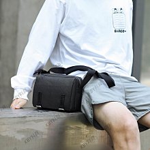 男士郵差包小型2023新款時尚機能斜挎包單肩包男夏季運動揹包包女 歷史價格詳細信息