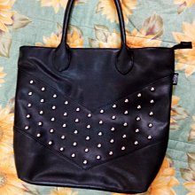 【異國滿屋】Hello kitty 斜背手機觸控包 手機包 斜背包（二手）九成新 歷史價格詳細信息