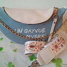 KITTY後背大容量可A4資夾U型開口背心服貼主+外袋共五層中低年級 歷史價格詳細信息