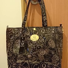 Crystal Ball狗頭包 /水餃包（全新正品）原價：8000元 歷史價格詳細信息