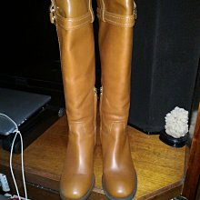 ferragamo  真品 女款髮箍  髮圈 溫柔淡奶茶色 金釦  真品 付盒子 99 新 商品 （買回收藏閑置） 現貨便宜出售 歷史價格詳細信息