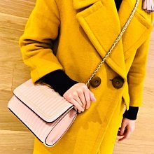 留學生like購 Tory burch 新款女士Lee迷你手提包 素面牛皮新型扣鎖通勤包 單肩斜挎包 附購證 歷史價格詳細信息