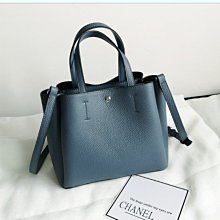 ⭐️拍拍妞⭐️ 韓國同步 新色到真皮牛皮雙夾層肩斜背包 山形紋時尚設計 輕便實用 超質感  貨號81235超優質賣家 歷史價格詳細信息