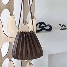 【快速出貨】專櫃書包女大學生揹包簡約百搭大容量初中生高中生男雙肩包 歷史價格詳細信息