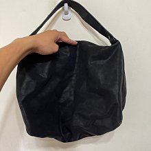 「 二手包 」 真皮掀蓋斜背包（黑）260 歷史價格詳細信息