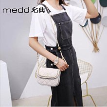 下殺-香港代購新款包包女夏小眾馬鞍包粉JD色珍珠斜挎包高級感腋下包 歷史價格詳細信息