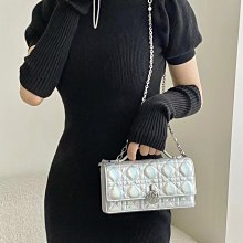 Di*新款新領帶 男士CD提領花帶 稀有展現精湛工手與時尚優雅理的想選擇 100%頂手級工定制 歷史價格詳細信息