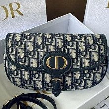 DIOR迪奧BOBBY 藍色 Oblique 翻蓋 CD扣環 小號馬鞍包 斜挎包 女生肩背包 歷史價格詳細信息