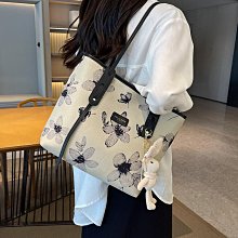 女生韓版托特包 大包 側背 大容量包包女 2024新款韓國水桶包女 高級感洋氣肩背包 百搭女包 學生單肩托特包 腋下女包-惠誠小屋 歷史價格詳細信息