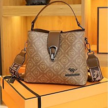 歐美撞色水桶包女包絲巾手拎包單肩斜挎包 潮斜挎包 女包絲巾包百搭歐美秋冬PU休閒 流行 歷史價格詳細信息