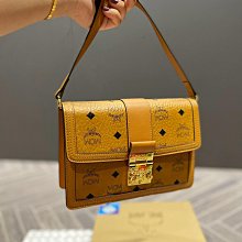 外貿新款Mcm枕頭包 潮流時尚單肩包斜挎包 搭頭層牛皮  明星同款 『魅足時尚』 歷史價格詳細信息