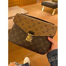 直購#代購二手【現貨】GUCCI古馳GG Marmont牛皮迷你圓餅鏈條包 斜背包斜背包 歷史價格詳細信息