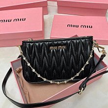 MIUMIU繆繆23秋冬新款女士皮革托特腋下包單肩手提購物袋大號代購 歷史價格詳細信息