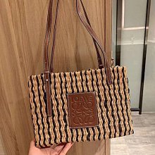 LOEWE羅意威 大號幾何真皮新款潮品牌幾何包菱格真皮女包斜挎代購 歷史價格詳細信息