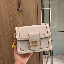 達芙妮真皮媽媽短靴女2023新款秋冬加絨尖頭靴子女士馬丁靴雪地靴 歷史價格詳細信息