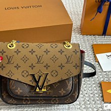 Leann代購~24新款枕頭包波士頓時尚高顏值單肩斜挎老花手提包  16.12cm 配盒 歷史價格詳細信息