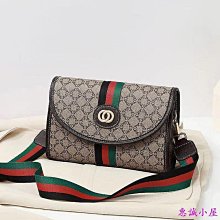 時尚斜挎包女包2024新款單肩包輕便柔軟pu單肩包中老年背包媽媽包-惠誠小屋 歷史價格詳細信息