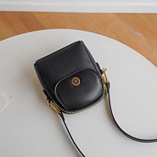 24A013_輕奢新款大容量高級時尚手提包 (米卡色) 歷史價格詳細信息