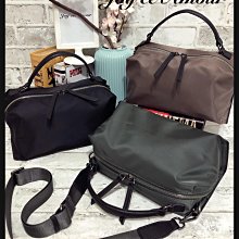 Joy'ce Amour ❤防潑水尼龍多拉鍊格層斜背包 ❤ 歷史價格詳細信息