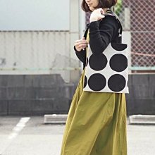 日本MAISON GILFY(SQ)【全新專櫃商品】亮紫色 時尚個性款側拉縐釦環造型不規則裙襬羅紋彈力腰頭絨面長裙。M號 歷史價格詳細信息