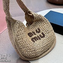 『瑤瑤代購』Miumiu小方包 最新款 頂級貨 原單大牌 時尚百搭Hobo腋下包真皮麻將包單肩斜挎包潮包42HJ441 歷史價格詳細信息