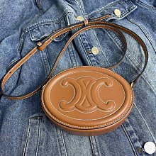 2024新款豬鼻子包豆腐包空姐包牛皮女士包休閑小包單肩斜挎小方包熱銷 明星大牌同款包包 歷史價格詳細信息